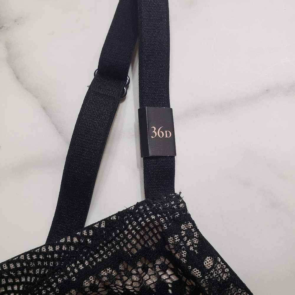 🆕️VICTORIA'S SECRET Black Lace Balconette Bra 36D - Picture 8 of 10